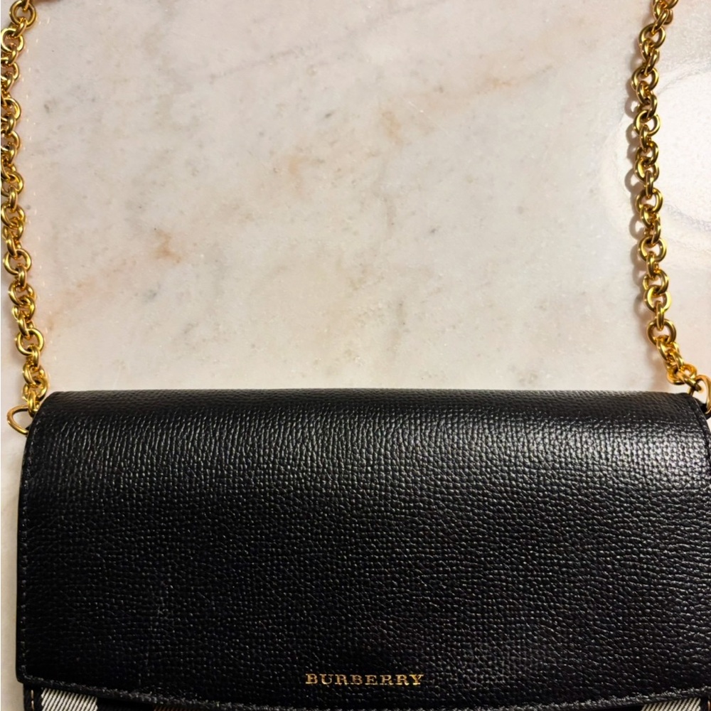 Burberry Henley Nova Check WOC - Picture 5 of 15